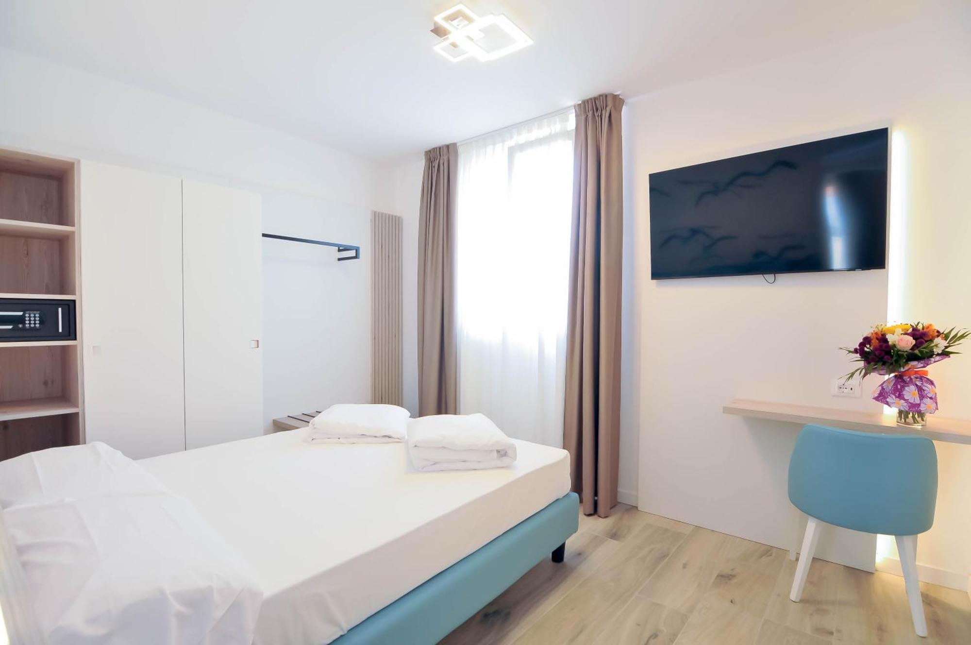 Marina Suites & Apartments 4 Stelle S Caorle Exteriör bild
