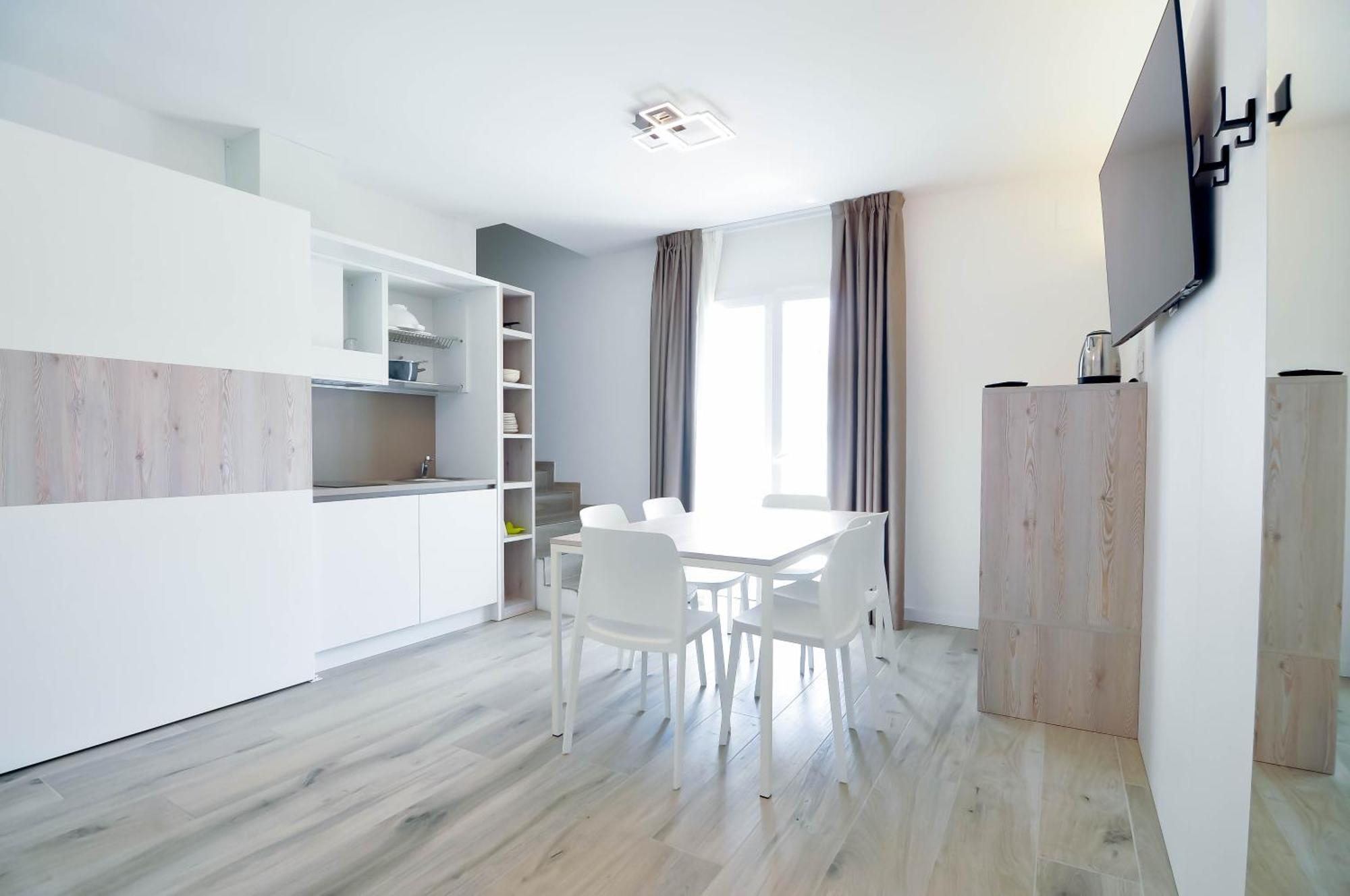 Marina Suites & Apartments 4 Stelle S Caorle Exteriör bild