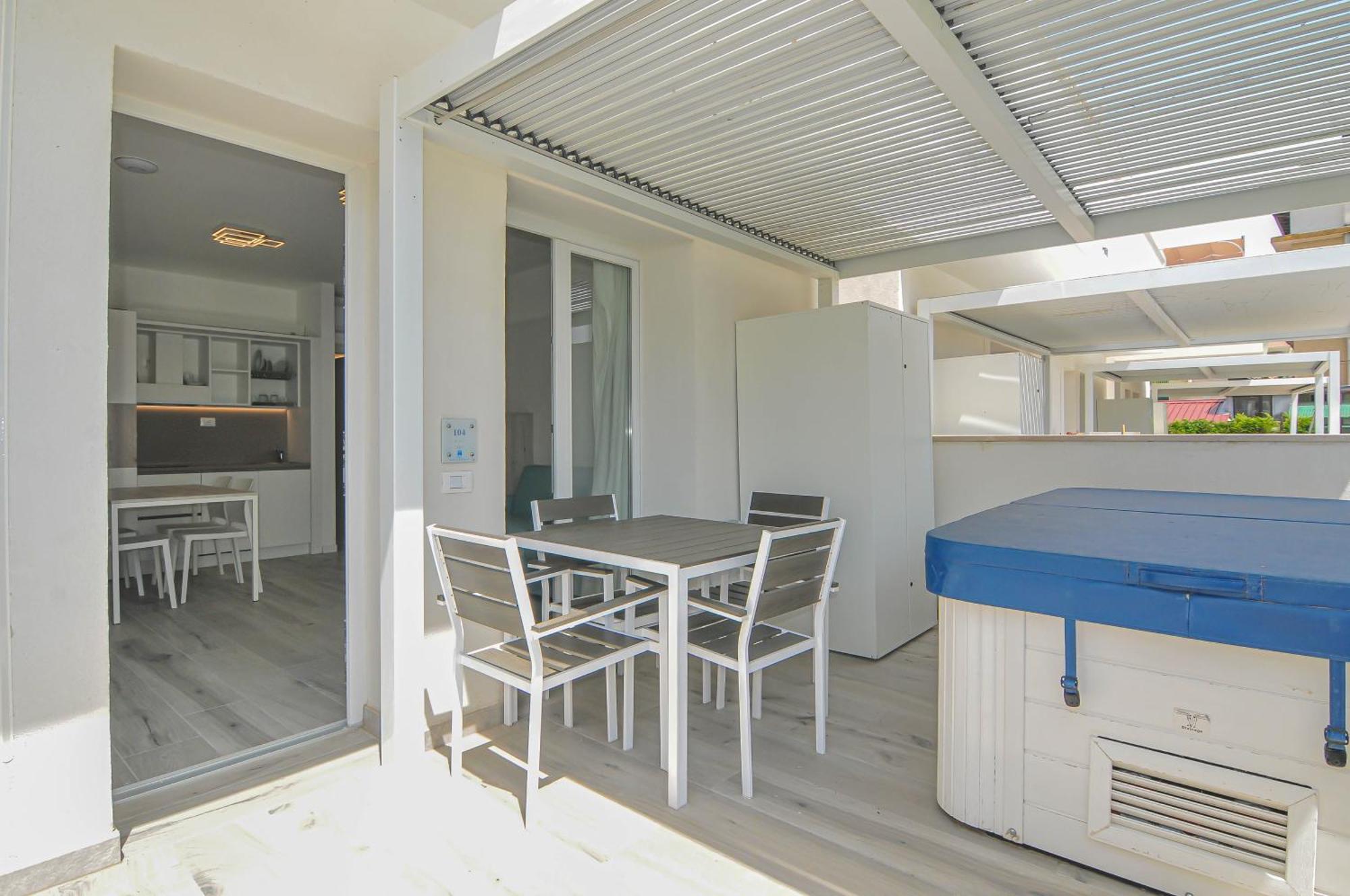 Marina Suites & Apartments 4 Stelle S Caorle Exteriör bild